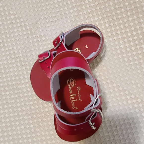 SEA WEES SANDALS - Picture 4 of 8